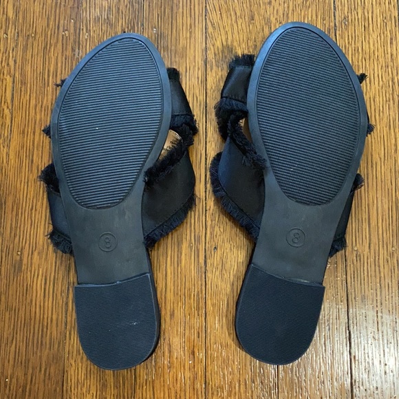 Black slides - Picture 2 of 2